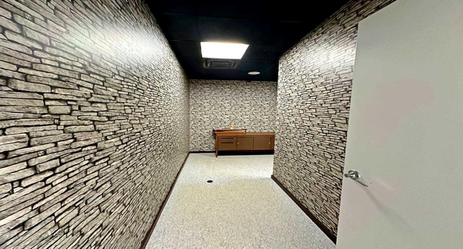 9906A Franklin Avenue, Fort McMurray, Alberta T9H 2K5, ,Commercial,For Lease,Franklin,A2254775