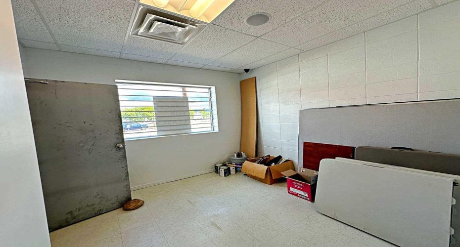 9906A Franklin Avenue, Fort McMurray, Alberta T9H 2K5, ,Commercial,For Lease,Franklin,A2254775