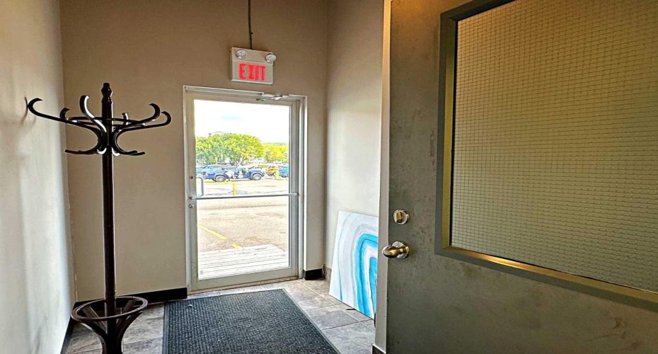 9906A Franklin Avenue, Fort McMurray, Alberta T9H 2K5, ,Commercial,For Lease,Franklin,A2254775
