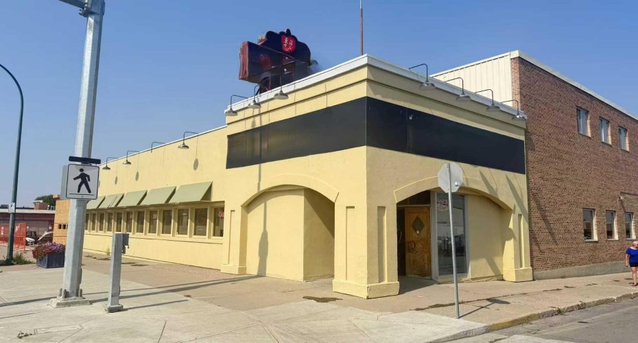 Lethbridge, Alberta, ,Commercial,For Lease,A2255099