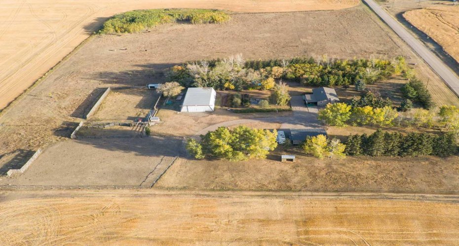 340032 Rge. Rd. 24-5, Rural Kneehill County, Alberta T0M2C0, 4 Bedrooms Bedrooms, ,3 BathroomsBathrooms,Residential,For Sale,Rge. Rd. 24-5,A2255314