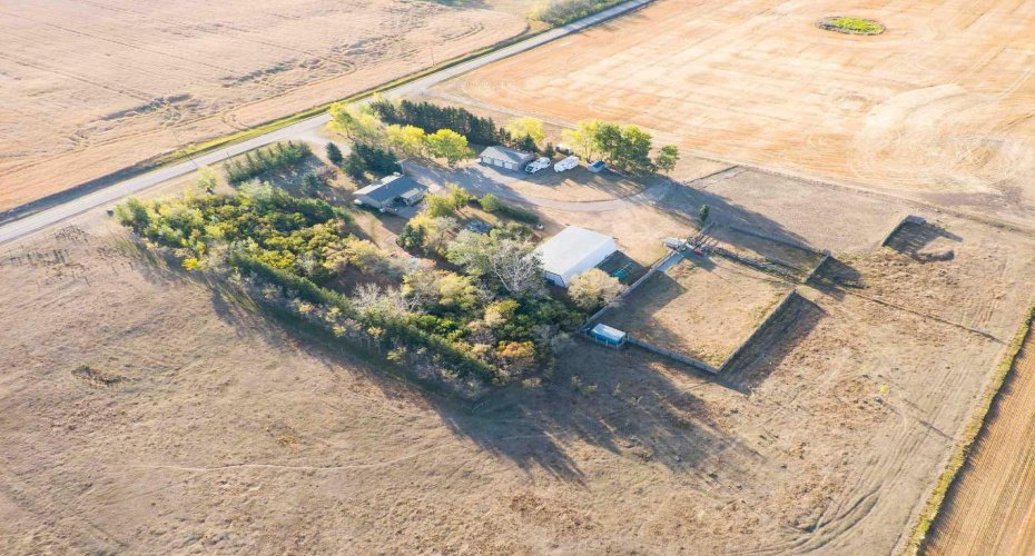 340032 Rge. Rd. 24-5, Rural Kneehill County, Alberta T0M2C0, 4 Bedrooms Bedrooms, ,3 BathroomsBathrooms,Residential,For Sale,Rge. Rd. 24-5,A2255314