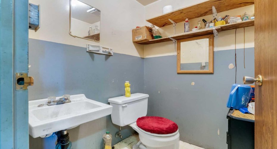 2219 35 Avenue, Calgary, Alberta T2E 6W3, ,Commercial,For Sale,35,A2174996