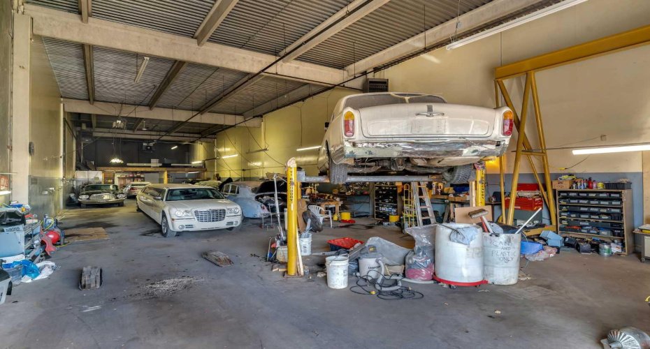 2219 35 Avenue, Calgary, Alberta T2E 6W3, ,Commercial,For Sale,35,A2174996