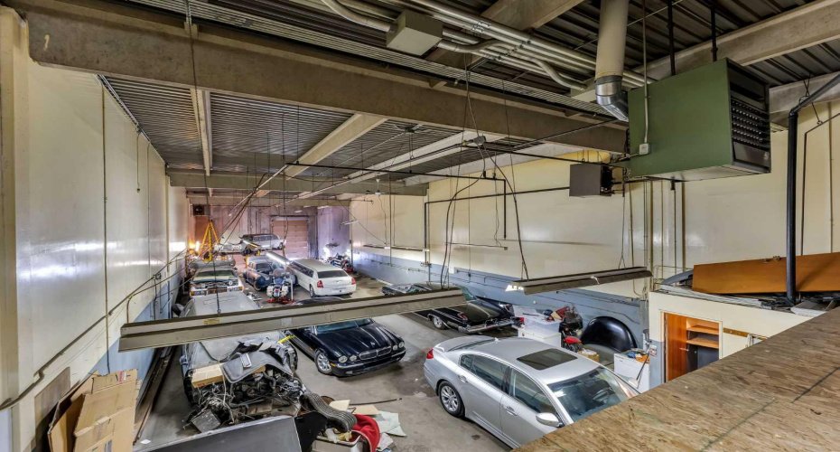 2219 35 Avenue, Calgary, Alberta T2E 6W3, ,Commercial,For Sale,35,A2174996