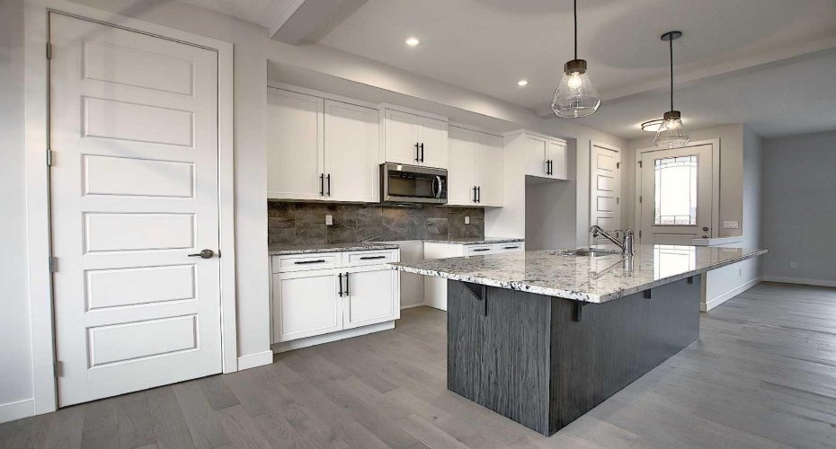 418 River Avenue, Cochrane, Alberta T4C 3B8, 3 Bedrooms Bedrooms, ,3 BathroomsBathrooms,Residential,For Sale,River,A2254906