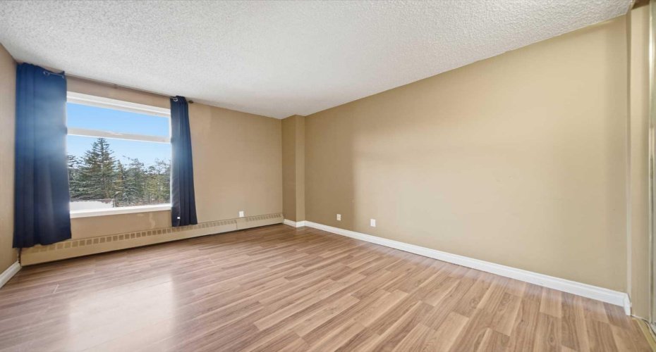 8604 48 Avenue, Calgary, Alberta T3B 5E6, 2 Bedrooms Bedrooms, ,1 BathroomBathrooms,Residential,For Sale,48,A2255215