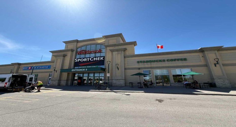 1113 37 Street, Calgary, Alberta T3C 1S5, 1 Bedroom Bedrooms, ,1 BathroomBathrooms,Residential,For Sale,37,A2225968