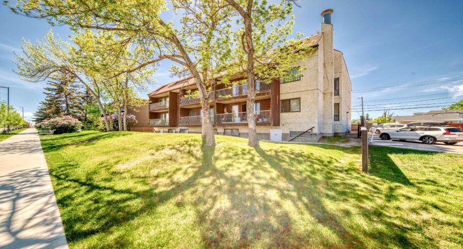 1113 37 Street, Calgary, Alberta T3C 1S5, 1 Bedroom Bedrooms, ,1 BathroomBathrooms,Residential,For Sale,37,A2225968