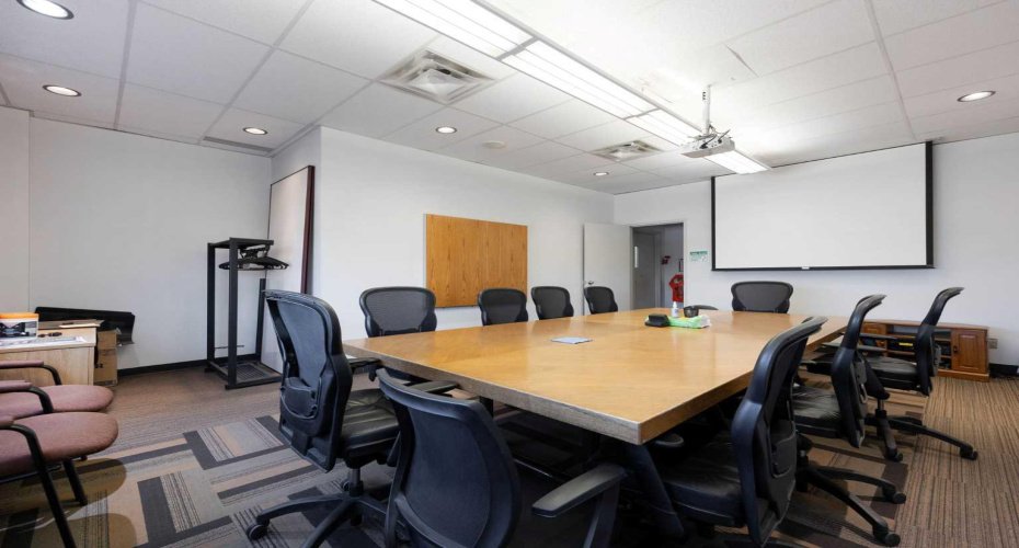 920 Memorial Drive, Fort McMurray, Alberta T9K 0N9, ,Commercial,For Lease,Memorial,A2252752