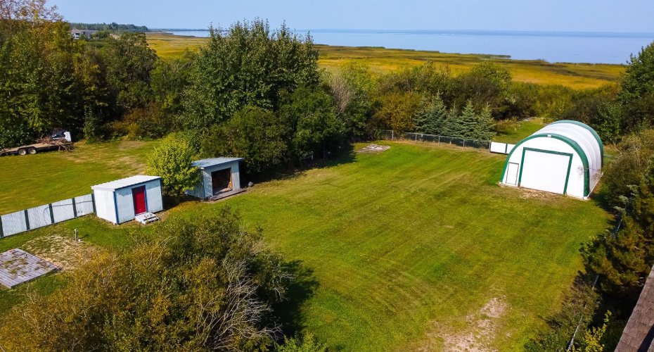 143 Peace River Ave, Joussard, Alberta T0G 1J0, 2 Bedrooms Bedrooms, ,2 BathroomsBathrooms,Residential,For Sale,Peace River Ave,A2254580