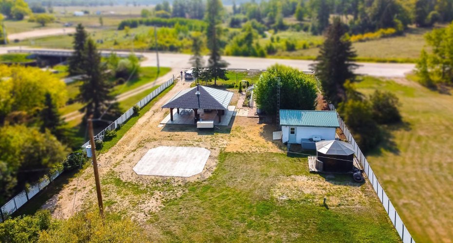 143 Peace River Ave, Joussard, Alberta T0G 1J0, 2 Bedrooms Bedrooms, ,2 BathroomsBathrooms,Residential,For Sale,Peace River Ave,A2254580