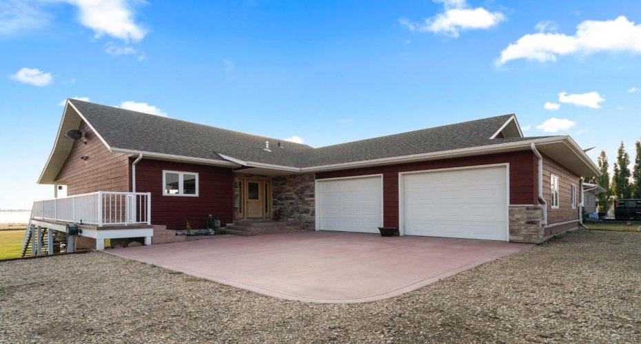 41251 Range Road 210, Rural Camrose County, Alberta T0B 0H0, 4 Bedrooms Bedrooms, ,3 BathroomsBathrooms,Residential,For Sale,Range Road 210,A2255762
