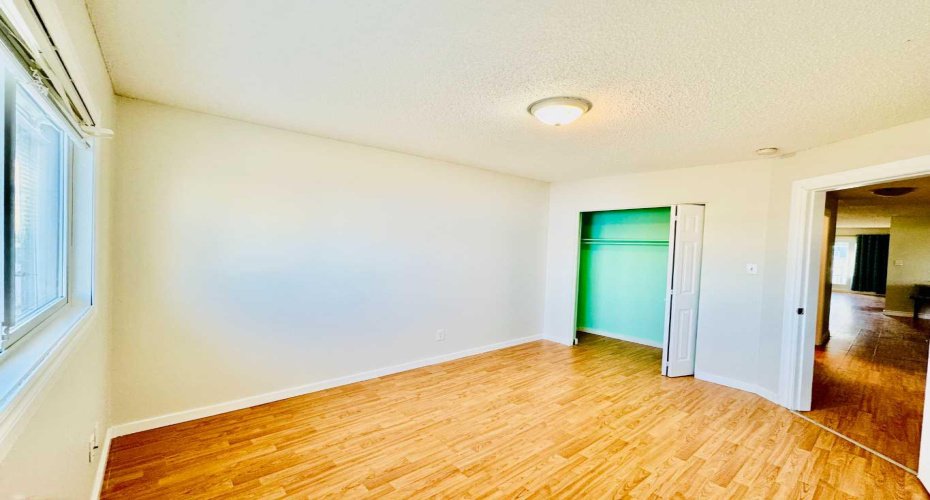 203 Penbrooke Close, Calgary, Alberta T2A 3N9, 4 Bedrooms Bedrooms, ,2 BathroomsBathrooms,Residential,For Sale,Penbrooke,A2256139