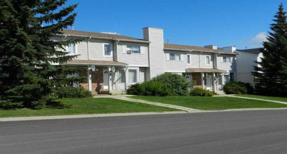 8420 99 Avenue, Peace River, Alberta T8S 1W3, ,Commercial,For Sale,99,A2256213