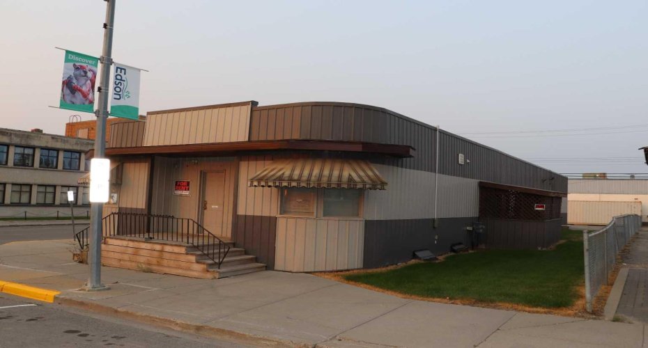 502 50 Street, Edson, Alberta T7E 1T6, ,Commercial,For Sale,50 Street,A2256838