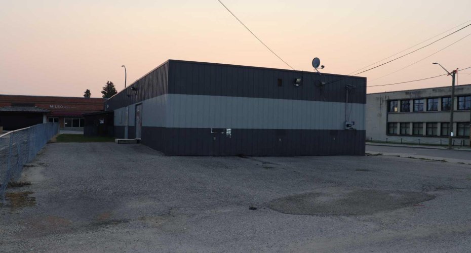 502 50 Street, Edson, Alberta T7E 1T6, ,Commercial,For Sale,50 Street,A2256838