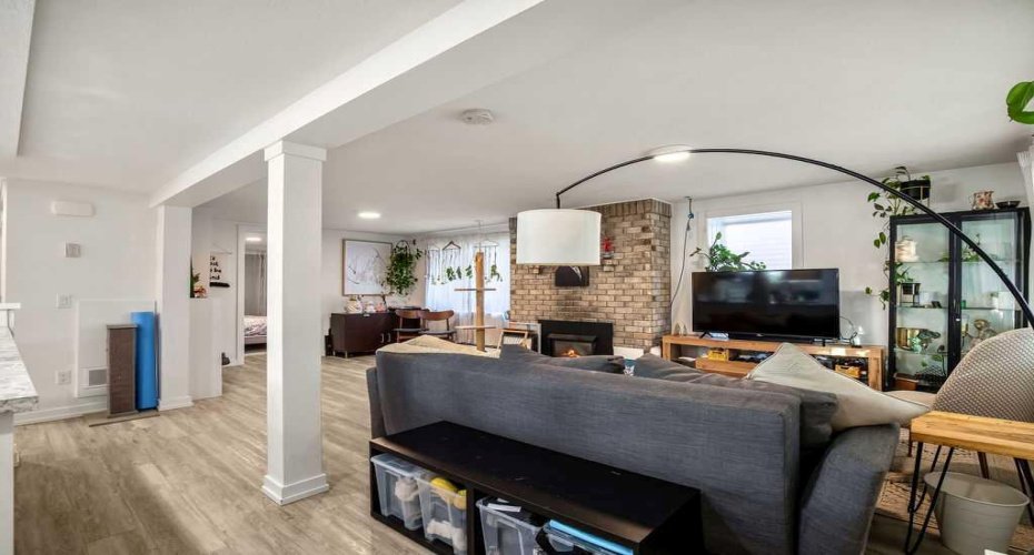 2629 Erlton Street, Calgary, Alberta T2S 2W2, 9 Bedrooms Bedrooms, ,5 BathroomsBathrooms,Residential,For Sale,Erlton,A2225081