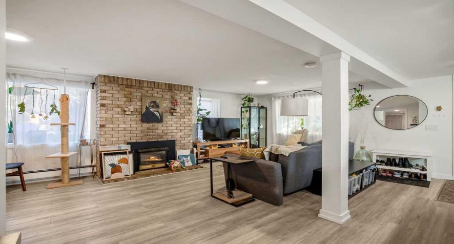 2629 Erlton Street, Calgary, Alberta T2S 2W2, 9 Bedrooms Bedrooms, ,5 BathroomsBathrooms,Residential,For Sale,Erlton,A2225081