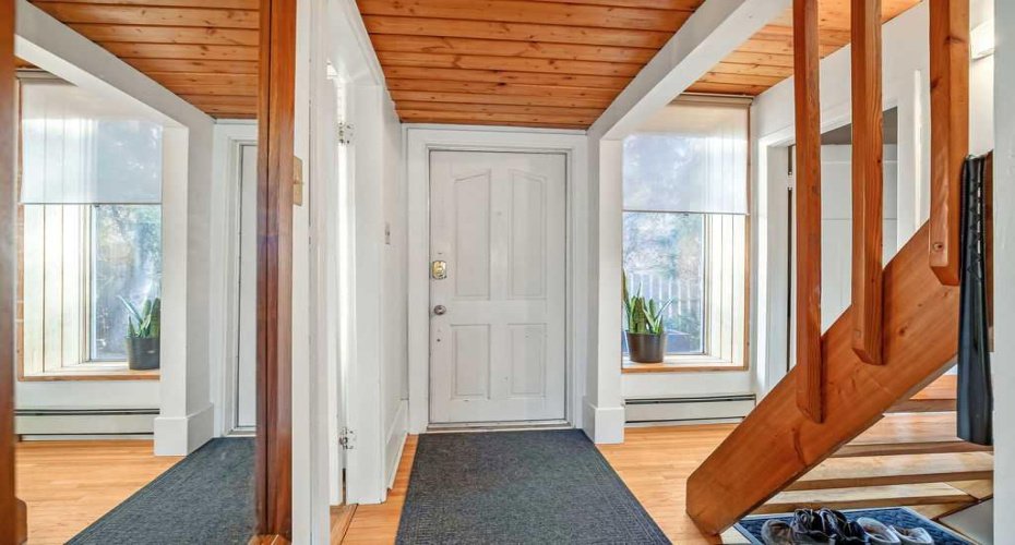 2629 Erlton Street, Calgary, Alberta T2S 2W2, 9 Bedrooms Bedrooms, ,5 BathroomsBathrooms,Residential,For Sale,Erlton,A2225081