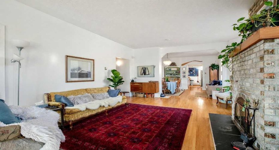 2629 Erlton Street, Calgary, Alberta T2S 2W2, 9 Bedrooms Bedrooms, ,5 BathroomsBathrooms,Residential,For Sale,Erlton,A2225081