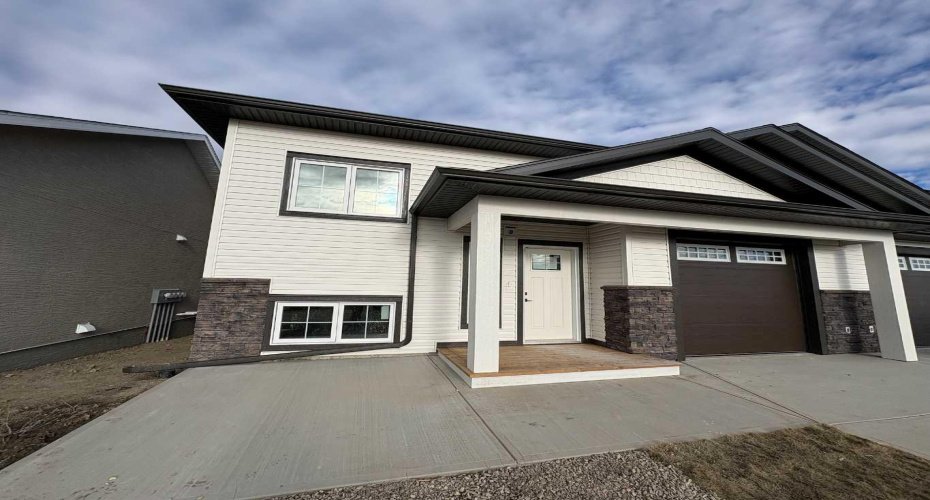 423 Meadowlark Way, Vulcan, Alberta T0L 2B0, 1 Bedroom Bedrooms, ,2 BathroomsBathrooms,Residential,For Sale,Meadowlark,A2253580
