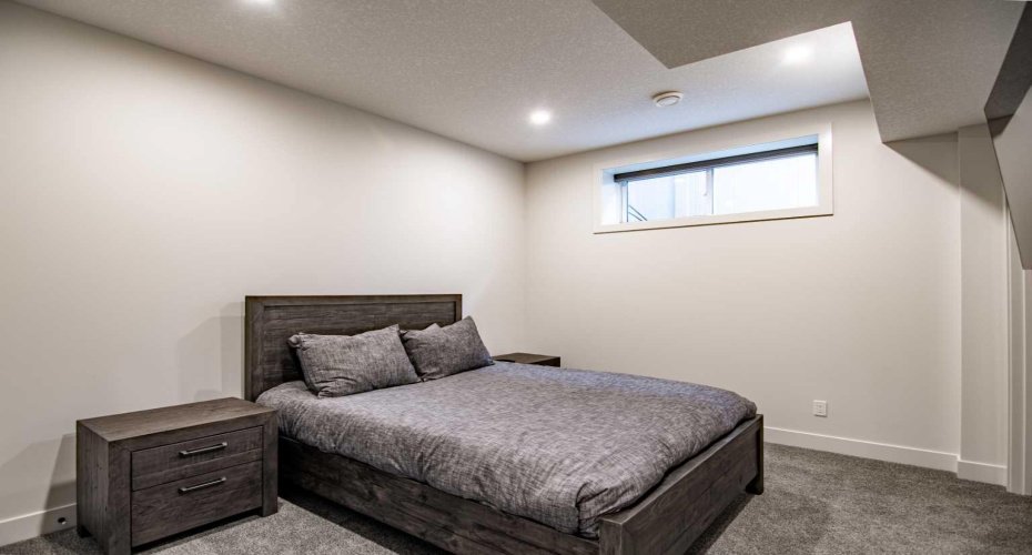 3417 Lakeshore Drive, Sylvan Lake, Alberta T4S 1B3, 4 Bedrooms Bedrooms, ,6 BathroomsBathrooms,Residential,For Sale,Lakeshore,A2257255