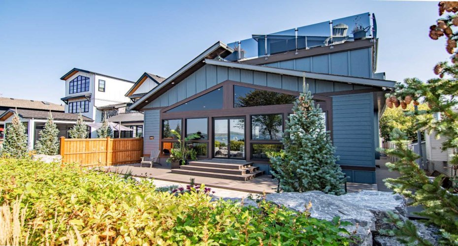3417 Lakeshore Drive, Sylvan Lake, Alberta T4S 1B3, 4 Bedrooms Bedrooms, ,6 BathroomsBathrooms,Residential,For Sale,Lakeshore,A2257255