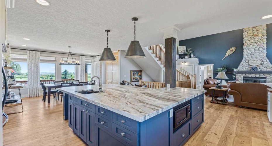 235038 Range Road 253, Rural Wheatland County, Alberta T1P 1J6, 6 Bedrooms Bedrooms, ,4 BathroomsBathrooms,Residential,For Sale,Range Road 253,A2254143
