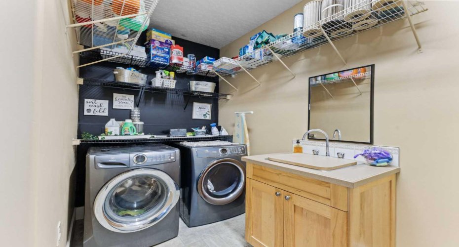 235038 Range Road 253, Rural Wheatland County, Alberta T1P 1J6, 6 Bedrooms Bedrooms, ,4 BathroomsBathrooms,Residential,For Sale,Range Road 253,A2254143
