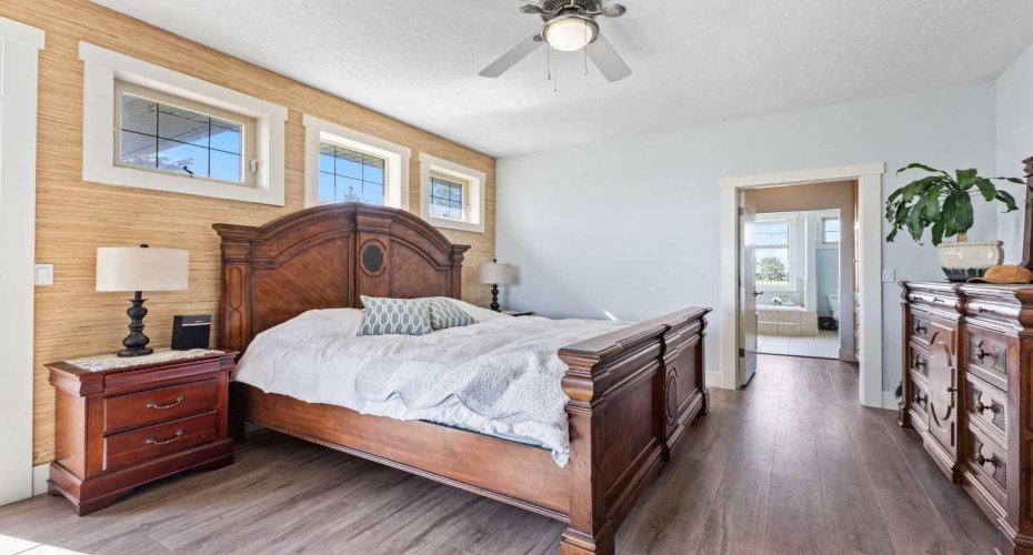 235038 Range Road 253, Rural Wheatland County, Alberta T1P 1J6, 6 Bedrooms Bedrooms, ,4 BathroomsBathrooms,Residential,For Sale,Range Road 253,A2254143