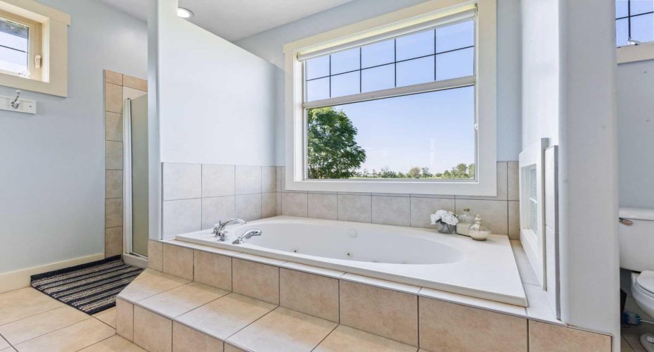 235038 Range Road 253, Rural Wheatland County, Alberta T1P 1J6, 6 Bedrooms Bedrooms, ,4 BathroomsBathrooms,Residential,For Sale,Range Road 253,A2254143
