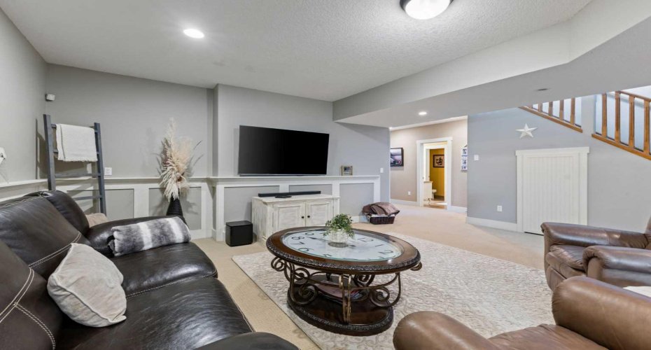 235038 Range Road 253, Rural Wheatland County, Alberta T1P 1J6, 6 Bedrooms Bedrooms, ,4 BathroomsBathrooms,Residential,For Sale,Range Road 253,A2254143