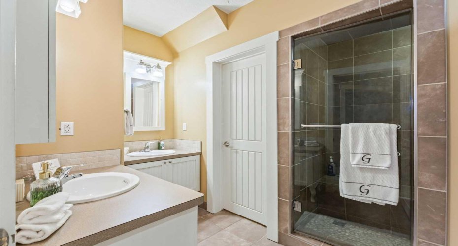 235038 Range Road 253, Rural Wheatland County, Alberta T1P 1J6, 6 Bedrooms Bedrooms, ,4 BathroomsBathrooms,Residential,For Sale,Range Road 253,A2254143