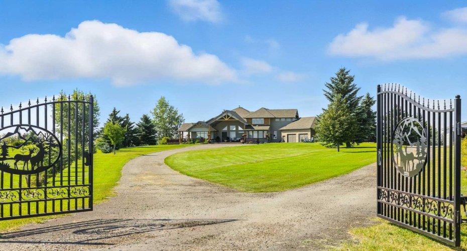 235038 Range Road 253, Rural Wheatland County, Alberta T1P 1J6, 6 Bedrooms Bedrooms, ,4 BathroomsBathrooms,Residential,For Sale,Range Road 253,A2254143