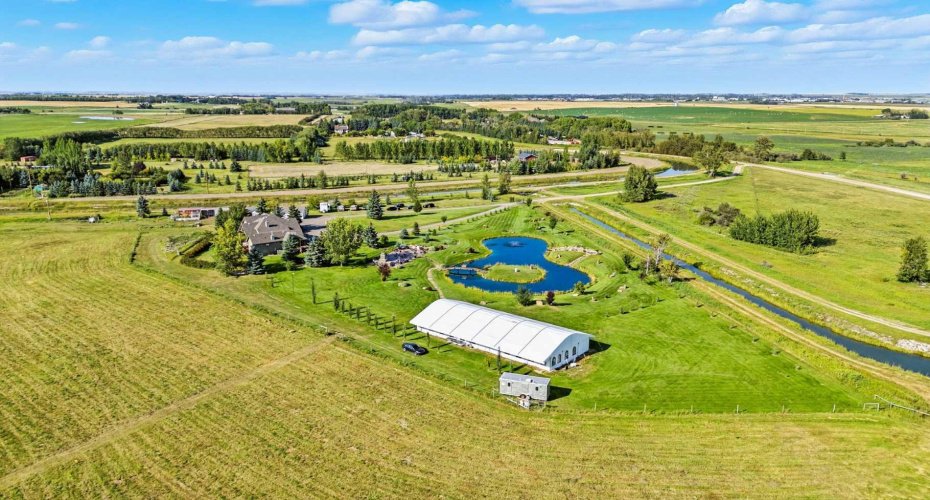 235038 Range Road 253, Rural Wheatland County, Alberta T1P 1J6, 6 Bedrooms Bedrooms, ,4 BathroomsBathrooms,Residential,For Sale,Range Road 253,A2254143