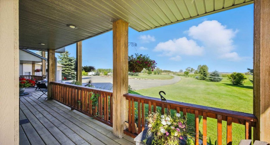 235038 Range Road 253, Rural Wheatland County, Alberta T1P 1J6, 6 Bedrooms Bedrooms, ,4 BathroomsBathrooms,Residential,For Sale,Range Road 253,A2254143