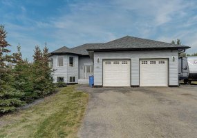 1101 Redlow Drive, Beaverlodge, Alberta T0H 0C0, 5 Bedrooms Bedrooms, ,3 BathroomsBathrooms,Residential,For Sale,Redlow,A2256361