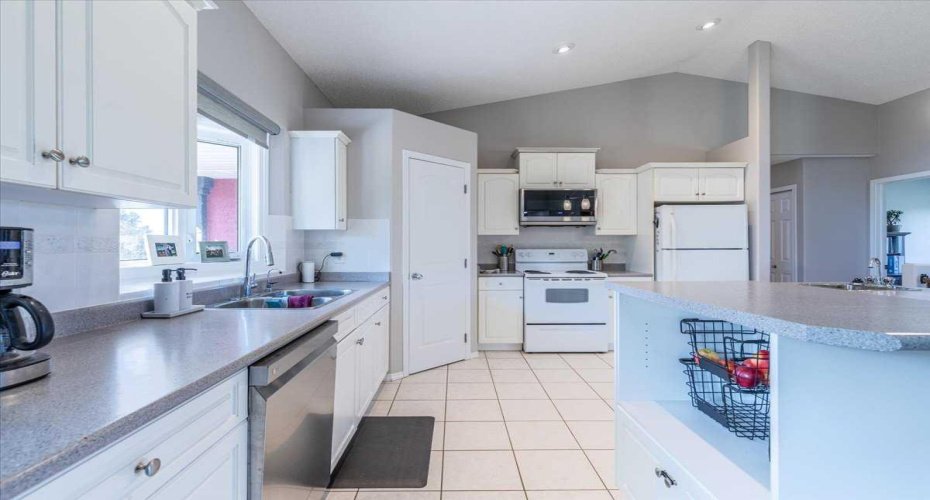 27318 TWP ROAD 482, Rural Leduc County, Alberta T0C 0V0, 3 Bedrooms Bedrooms, ,3 BathroomsBathrooms,Agri-business,For Sale,TWP ROAD 482,A2257000