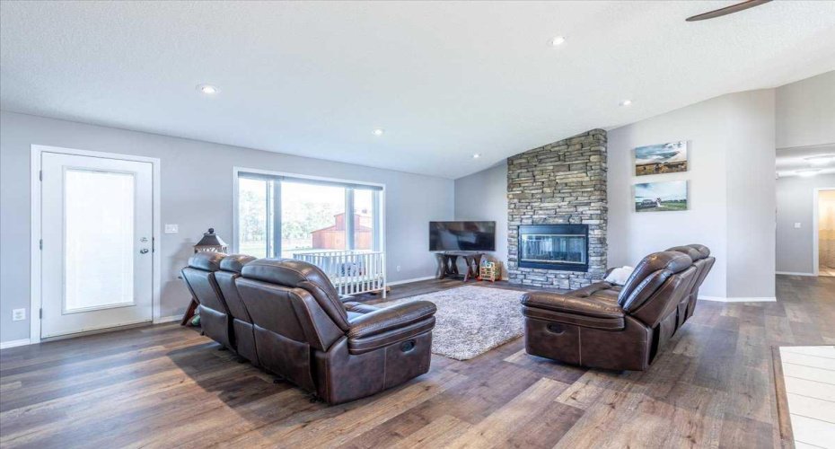 27318 TWP ROAD 482, Rural Leduc County, Alberta T0C 0V0, 3 Bedrooms Bedrooms, ,3 BathroomsBathrooms,Agri-business,For Sale,TWP ROAD 482,A2257000