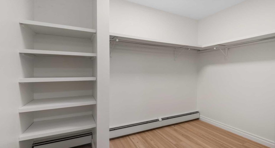 611 67 Avenue, Calgary, Alberta T2V0M3, 3 Bedrooms Bedrooms, ,2 BathroomsBathrooms,Residential,For Sale,67,A2257546