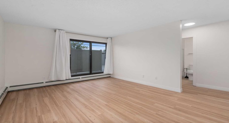 611 67 Avenue, Calgary, Alberta T2V0M3, 3 Bedrooms Bedrooms, ,2 BathroomsBathrooms,Residential,For Sale,67,A2257546