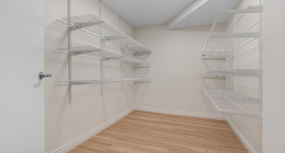 611 67 Avenue, Calgary, Alberta T2V0M3, 3 Bedrooms Bedrooms, ,2 BathroomsBathrooms,Residential,For Sale,67,A2257546