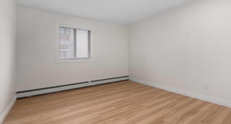 611 67 Avenue, Calgary, Alberta T2V0M3, 3 Bedrooms Bedrooms, ,2 BathroomsBathrooms,Residential,For Sale,67,A2257546