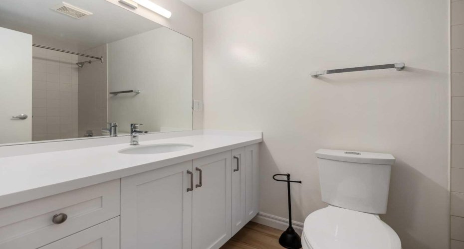 611 67 Avenue, Calgary, Alberta T2V0M3, 3 Bedrooms Bedrooms, ,2 BathroomsBathrooms,Residential,For Sale,67,A2257546