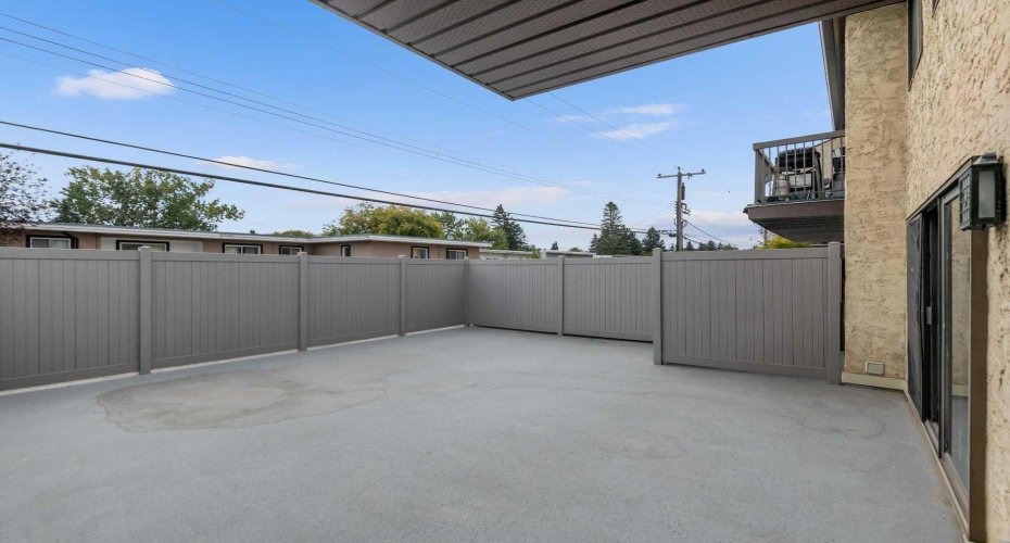 611 67 Avenue, Calgary, Alberta T2V0M3, 3 Bedrooms Bedrooms, ,2 BathroomsBathrooms,Residential,For Sale,67,A2257546