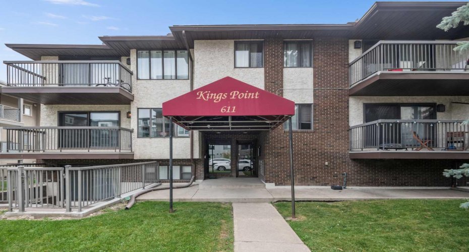 611 67 Avenue, Calgary, Alberta T2V0M3, 3 Bedrooms Bedrooms, ,2 BathroomsBathrooms,Residential,For Sale,67,A2257546