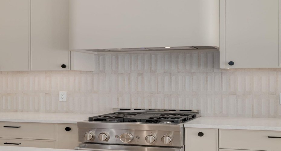 507 26 Avenue, Calgary, Alberta T2E 1Z6, 4 Bedrooms Bedrooms, ,4 BathroomsBathrooms,Residential,For Sale,26,A2257832