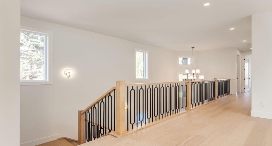 507 26 Avenue, Calgary, Alberta T2E 1Z6, 4 Bedrooms Bedrooms, ,4 BathroomsBathrooms,Residential,For Sale,26,A2257832