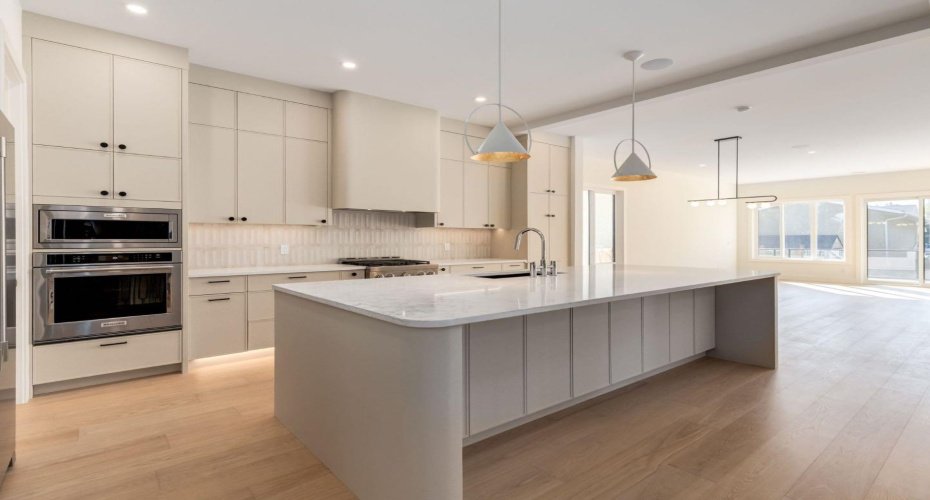 507 26 Avenue, Calgary, Alberta T2E 1Z6, 4 Bedrooms Bedrooms, ,4 BathroomsBathrooms,Residential,For Sale,26,A2257832